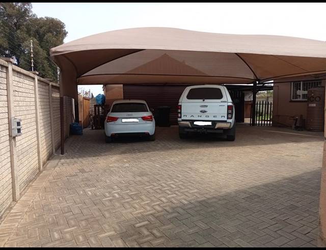 3 BEDROOM HOUSE FOR SALE IN VANDERBIJLPARK SW 5